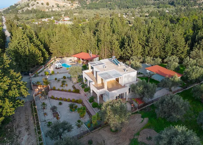 Physis Luxury Villa *