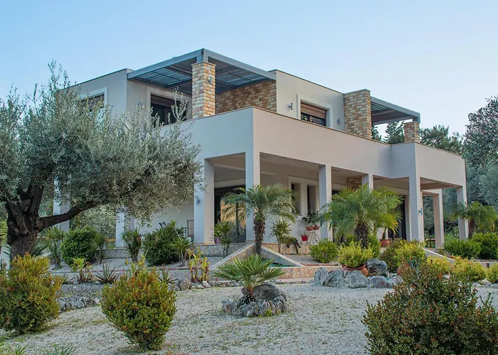 Physis Luxury Archangelos (Rhodes)