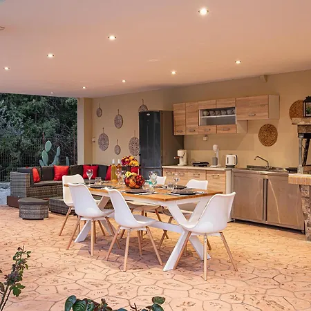 Physis Luxury Archangelos (Rhodes)