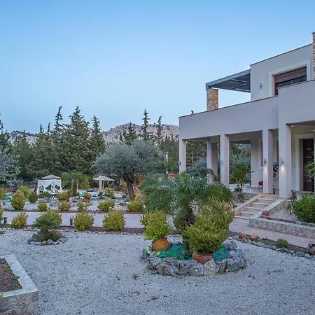 Villa Physis Luxury *