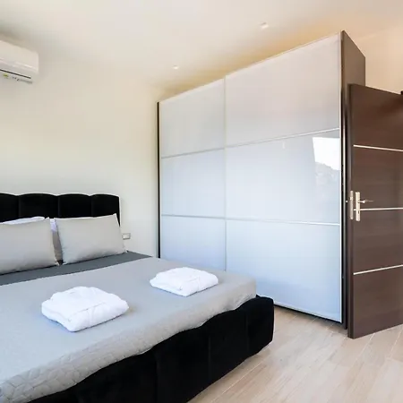 Villa Physis Luxury Arhángelosz